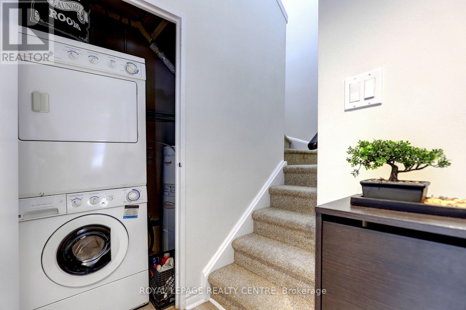201 - 1000 Cedarglen Gate, Mississauga, Ontario  L5C 3Z5 - Photo 24 - W13801134
