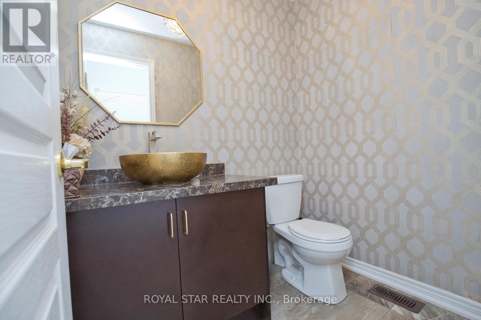 4 Berkwood Hollow, Brampton, Ontario  L6Y 0X6 - Photo 22 - W13801148