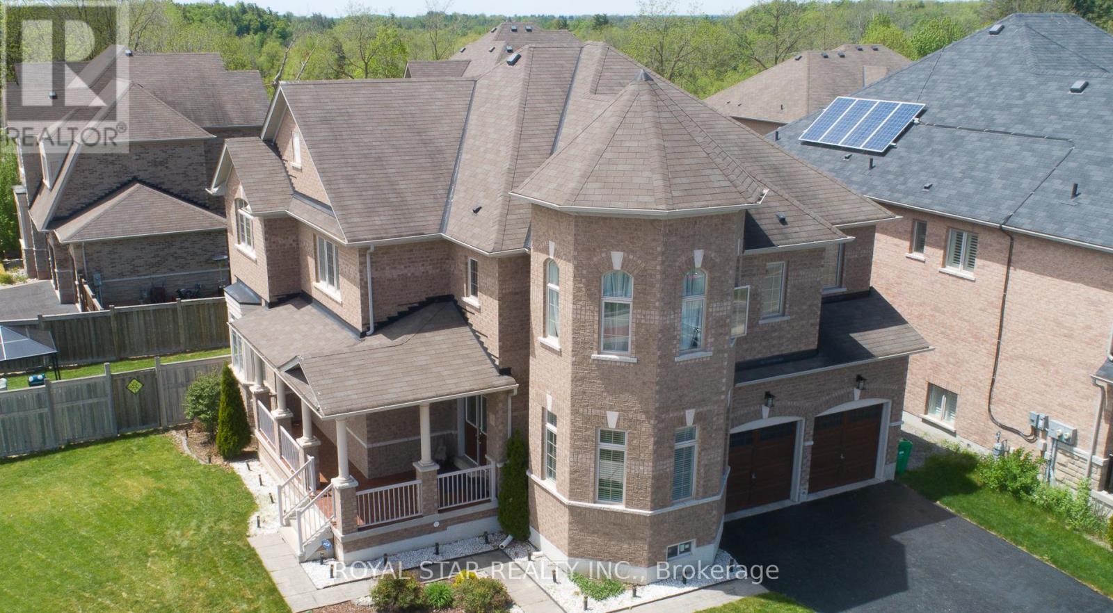 4 Berkwood Hollow, Brampton, Ontario  L6Y 0X6 - Photo 3 - W13801148