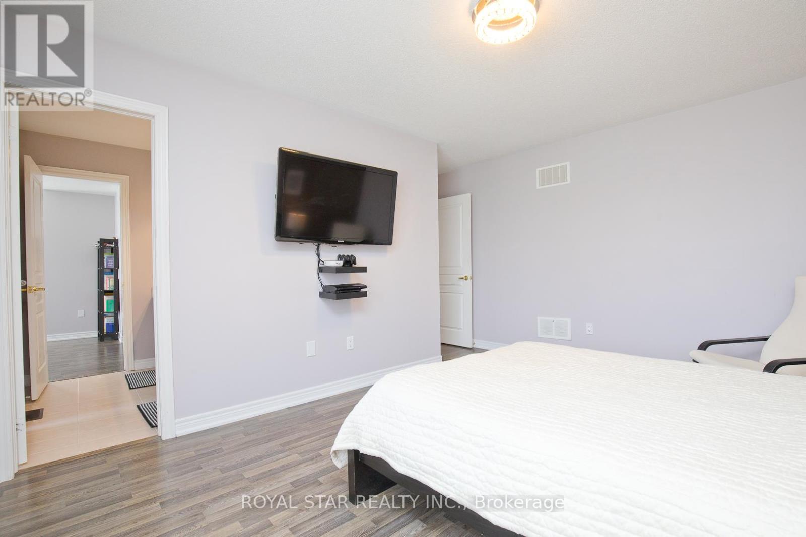 4 Berkwood Hollow, Brampton, Ontario  L6Y 0X6 - Photo 34 - W13801148