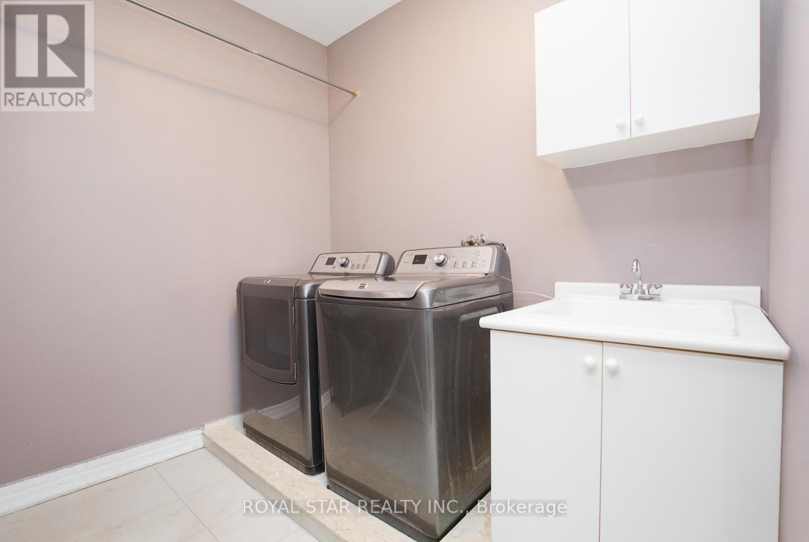 4 Berkwood Hollow, Brampton, Ontario  L6Y 0X6 - Photo 41 - W13801148