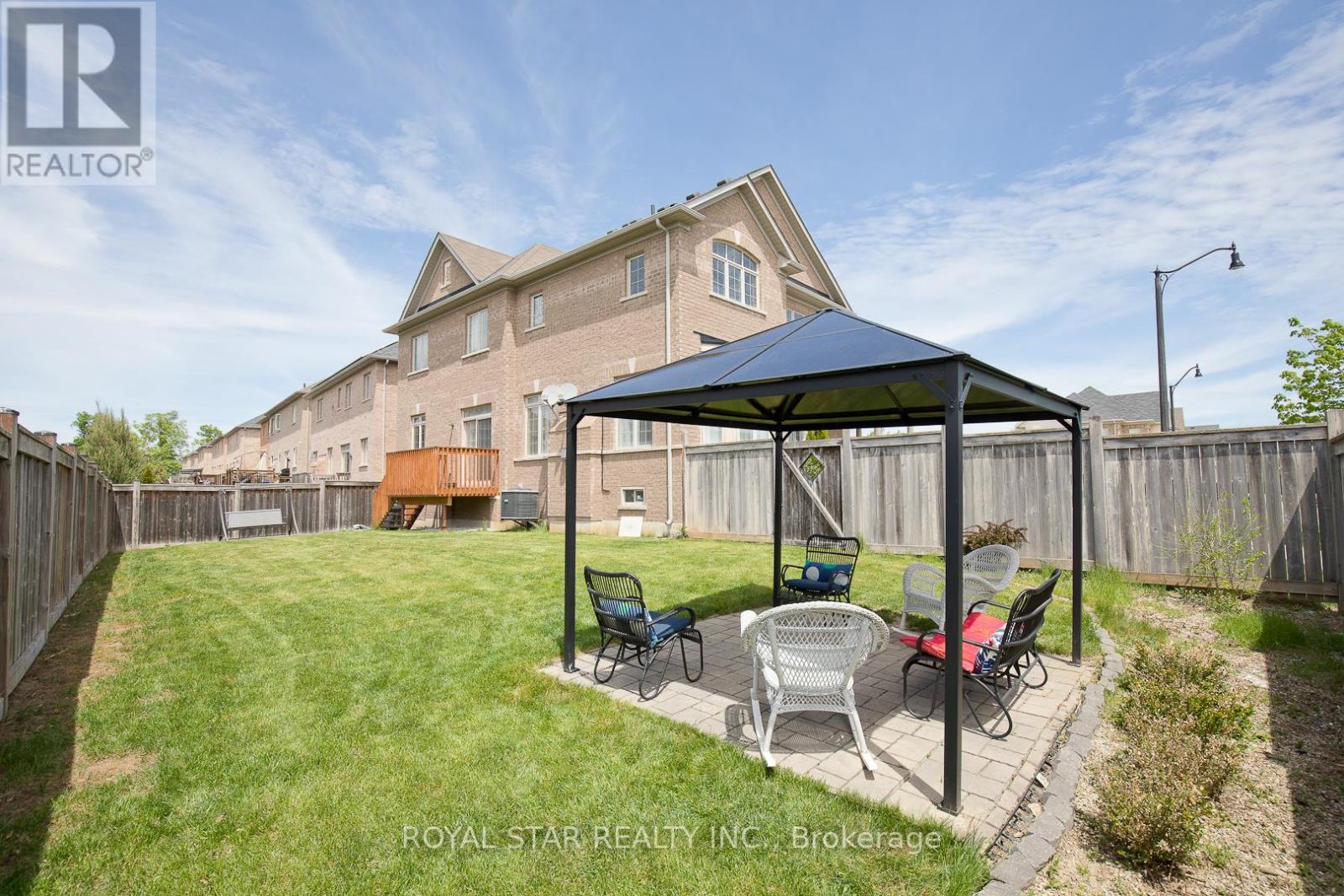 4 Berkwood Hollow, Brampton, Ontario  L6Y 0X6 - Photo 42 - W13801148