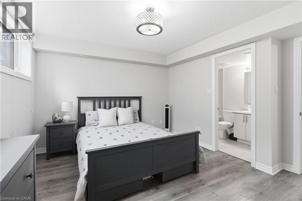 2420 Baronwood Drive Unit# 9-01, Oakville, Ontario  L6M 0X6 - Photo 21 - 40853644