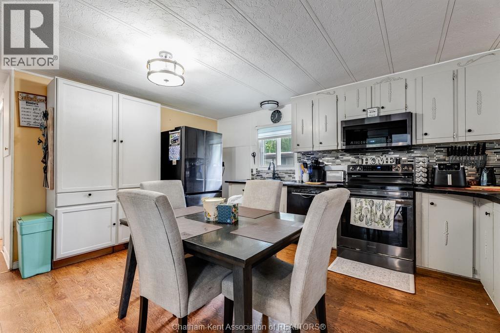 96 Regency Drive, Chatham, Ontario  N7L 5A3 - Photo 7 - 26022934