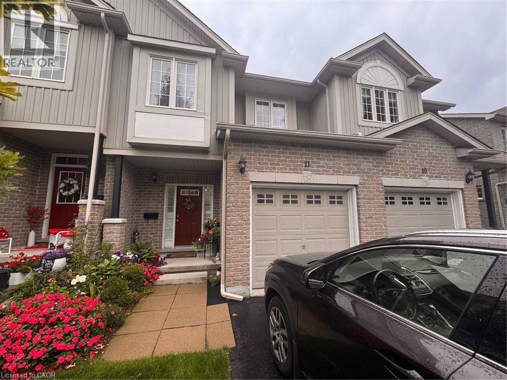105 PINNACLE Drive Unit# 11, Kitchener, Ontario