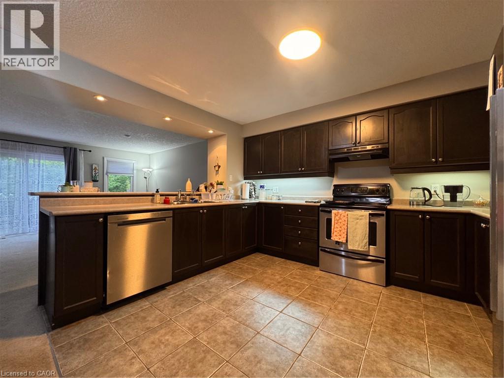 105 Pinnacle Drive Unit# 11, Kitchener, Ontario  N2P 1B8 - Photo 9 - 40860139