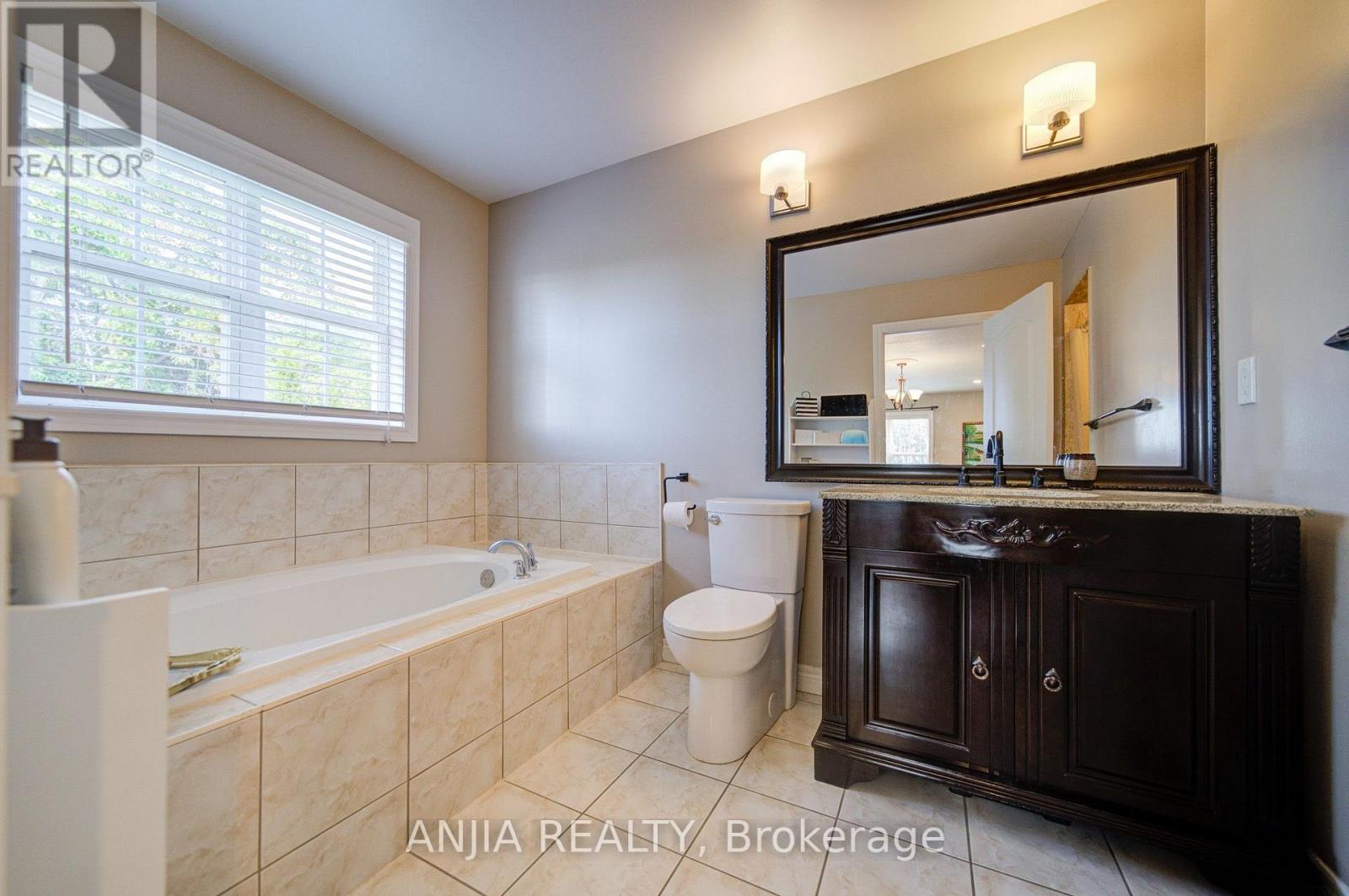 38 Harper's Gate Way, Whitchurch-Stouffville, Ontario  L4A 1P2 - Photo 27 - N13784902