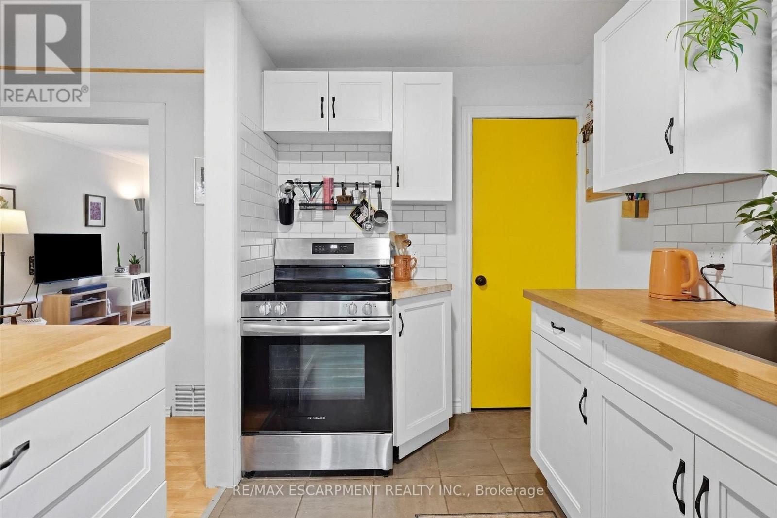 174 Beech Street, St. Catharines, Ontario  L2R 2C6 - Photo 13 - X13801064