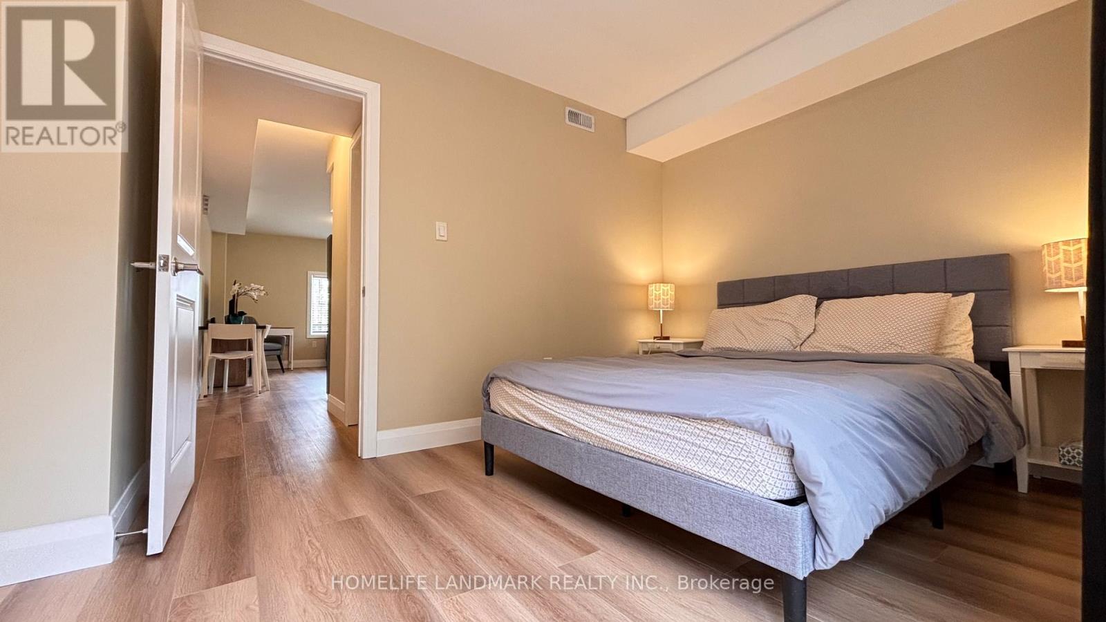 1 - 122 Courtland Avenue E, Kitchener, Ontario  N2H 1Y9 - Photo 10 - X13801154
