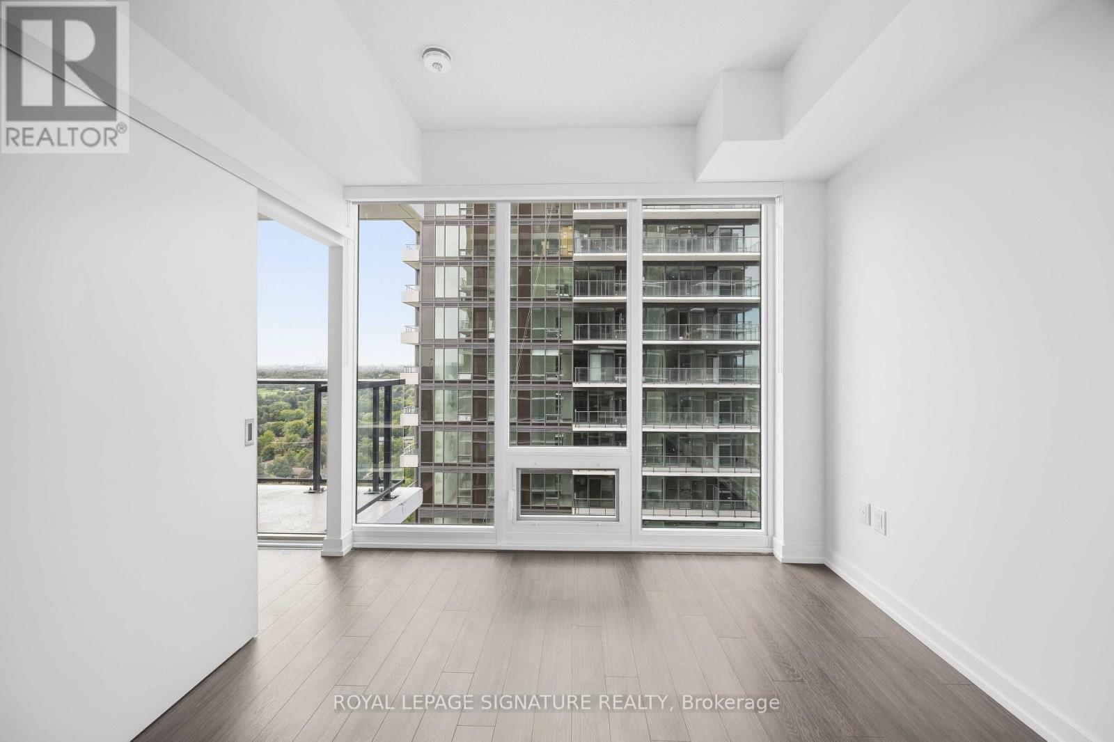 2216 - 4010 Eglinton Avenue W, Toronto, Ontario  M9A 0G5 - Photo 15 - W13776802