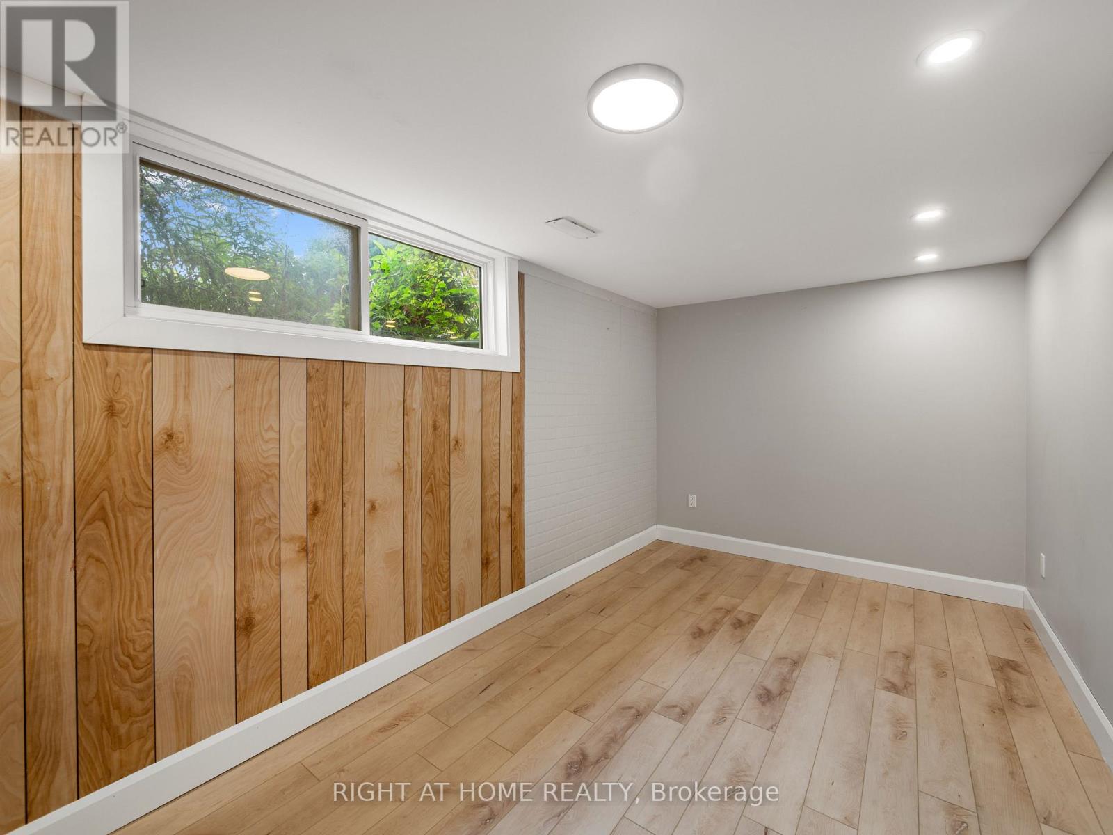 2 Leavenworth Crescent, Toronto, Ontario  M9C 1T3 - Photo 23 - W13798542