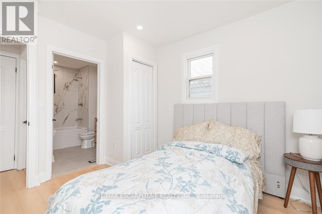 297 Britannia Avenue, Hamilton, Ontario  L8H 1Y2 - Photo 25 - X13799180