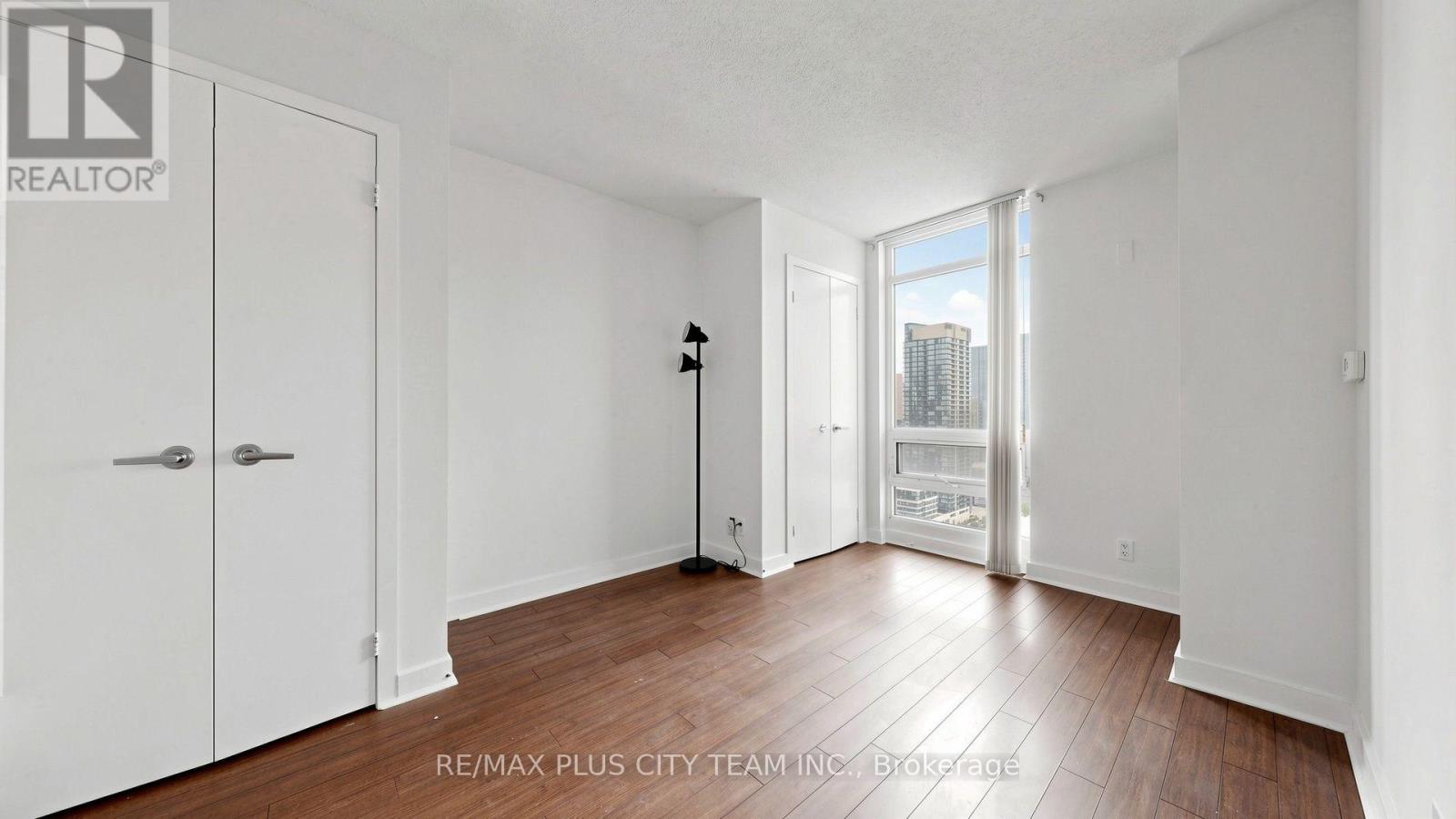 3011 - 381 Front Street W, Toronto, Ontario  M5V 3R8 - Photo 15 - C13746772