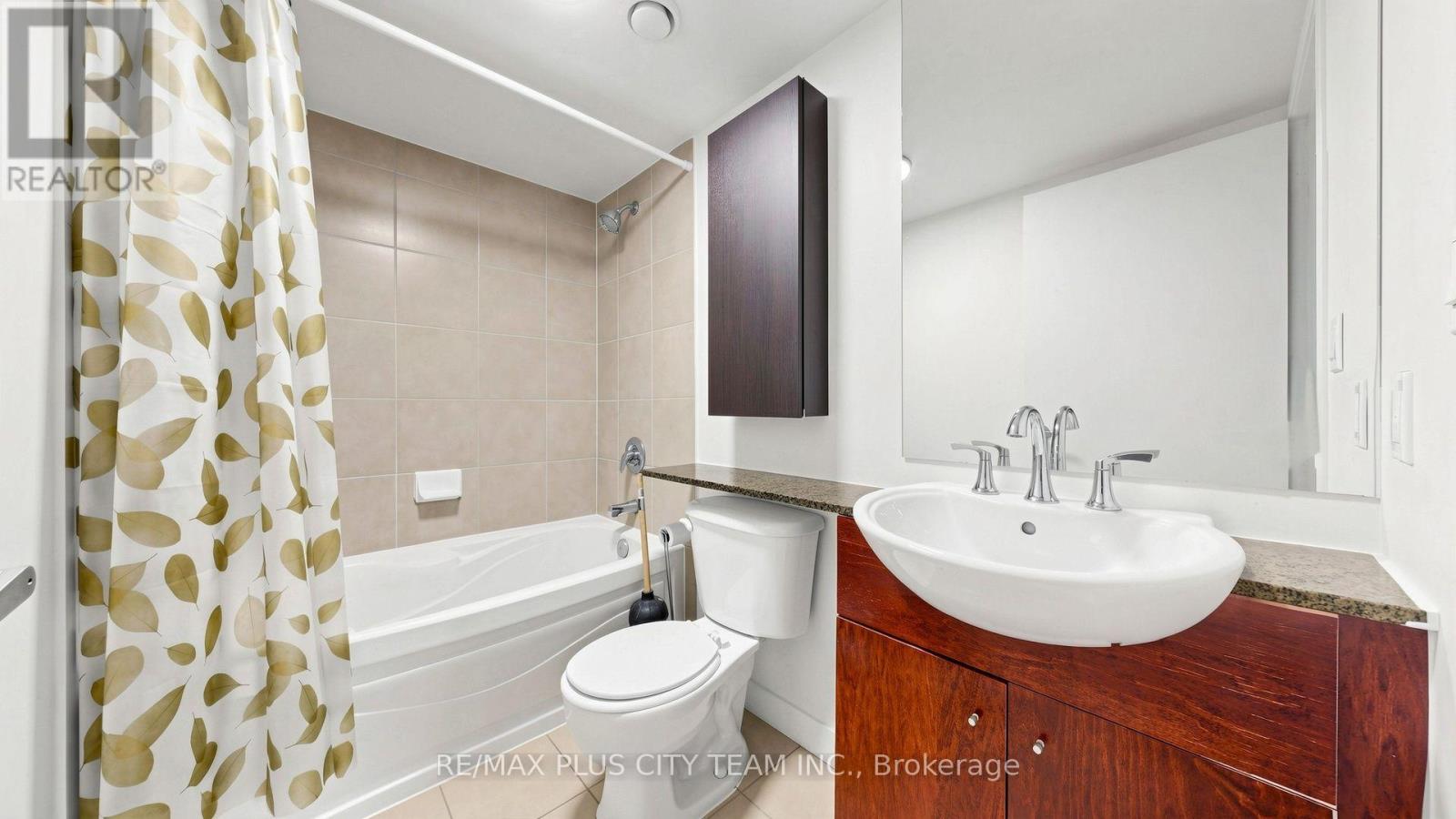 3011 - 381 Front Street W, Toronto, Ontario  M5V 3R8 - Photo 19 - C13746772