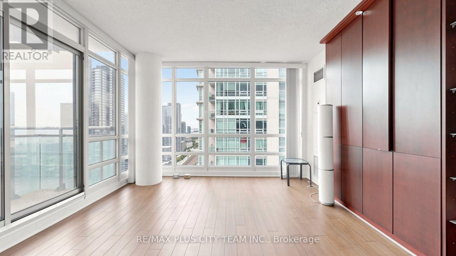 3011 - 381 Front Street W, Toronto, Ontario  M5V 3R8 - Photo 5 - C13746772