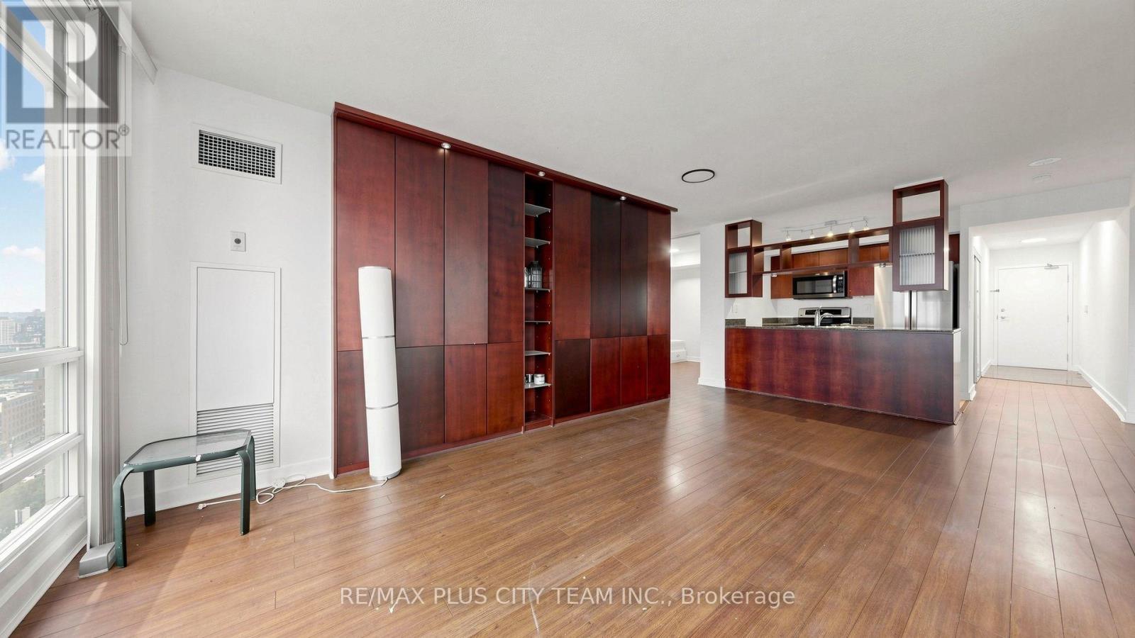 3011 - 381 Front Street W, Toronto, Ontario  M5V 3R8 - Photo 7 - C13746772