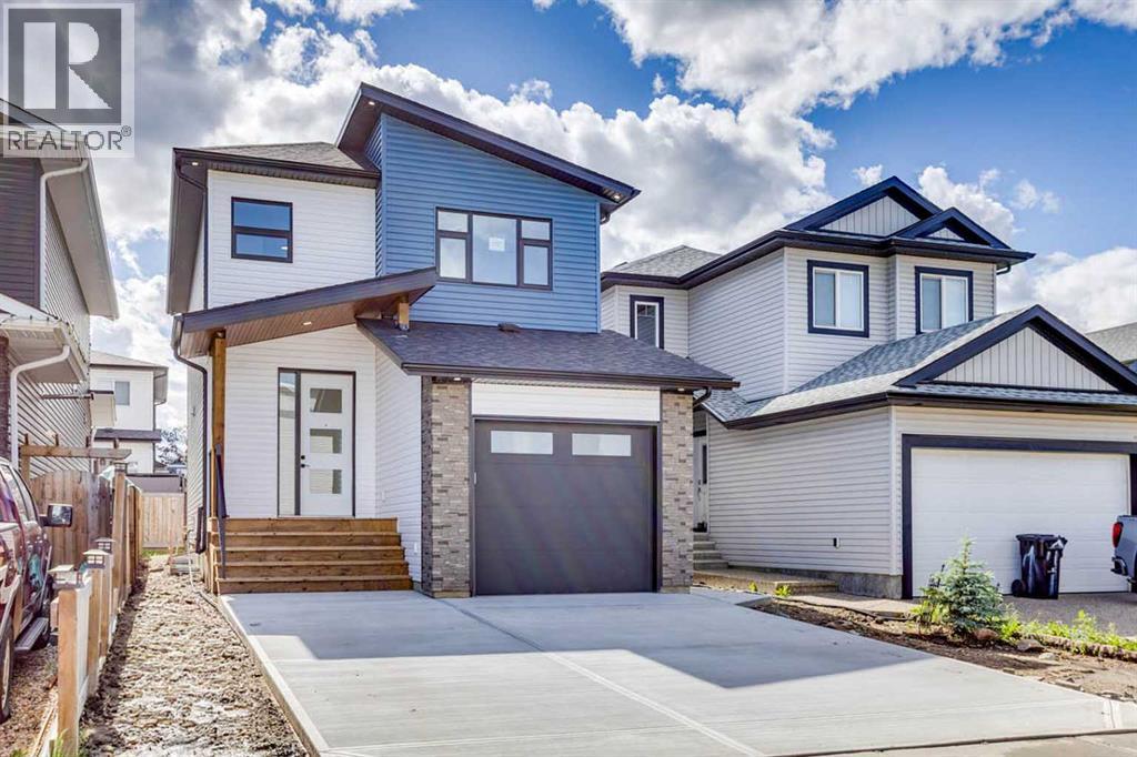 173 Aldergrove Avenue, Fort Mcmurray, Alberta  T9J 1E6 - Photo 1 - A2328767
