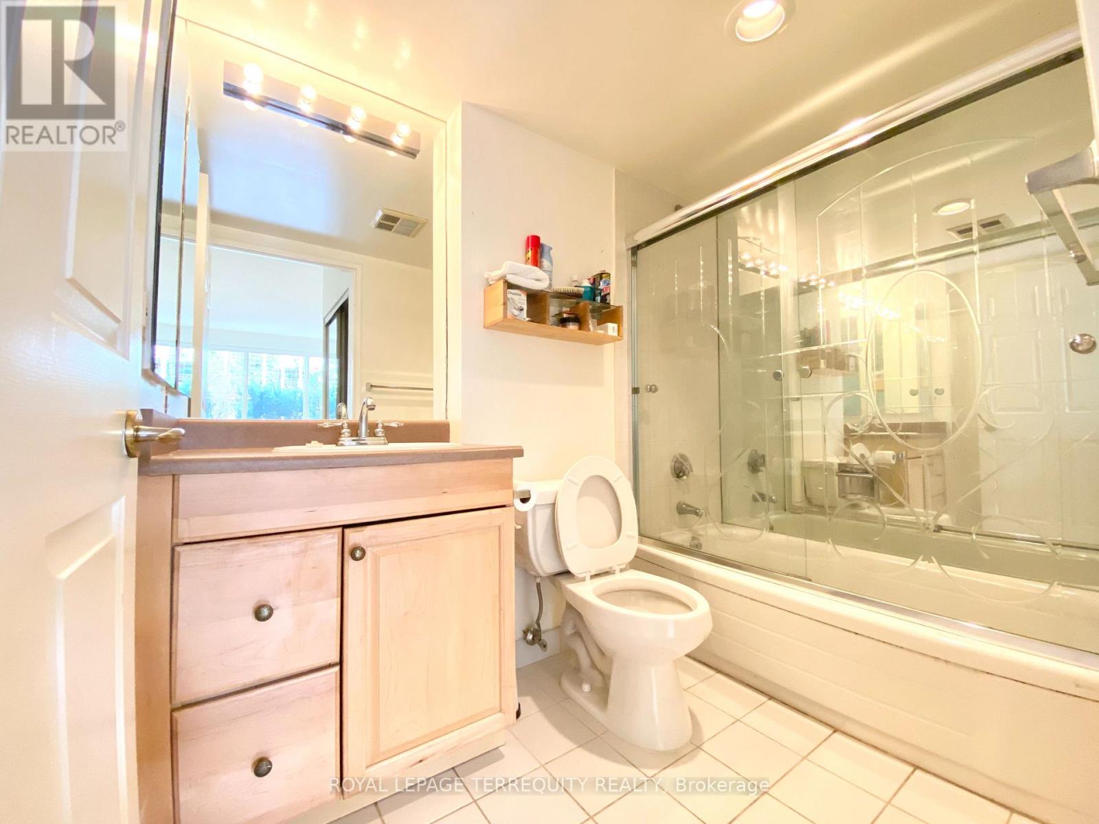 201 - 30 Greenfield Avenue, Toronto, Ontario  M2N 6N3 - Photo 14 - C13799808