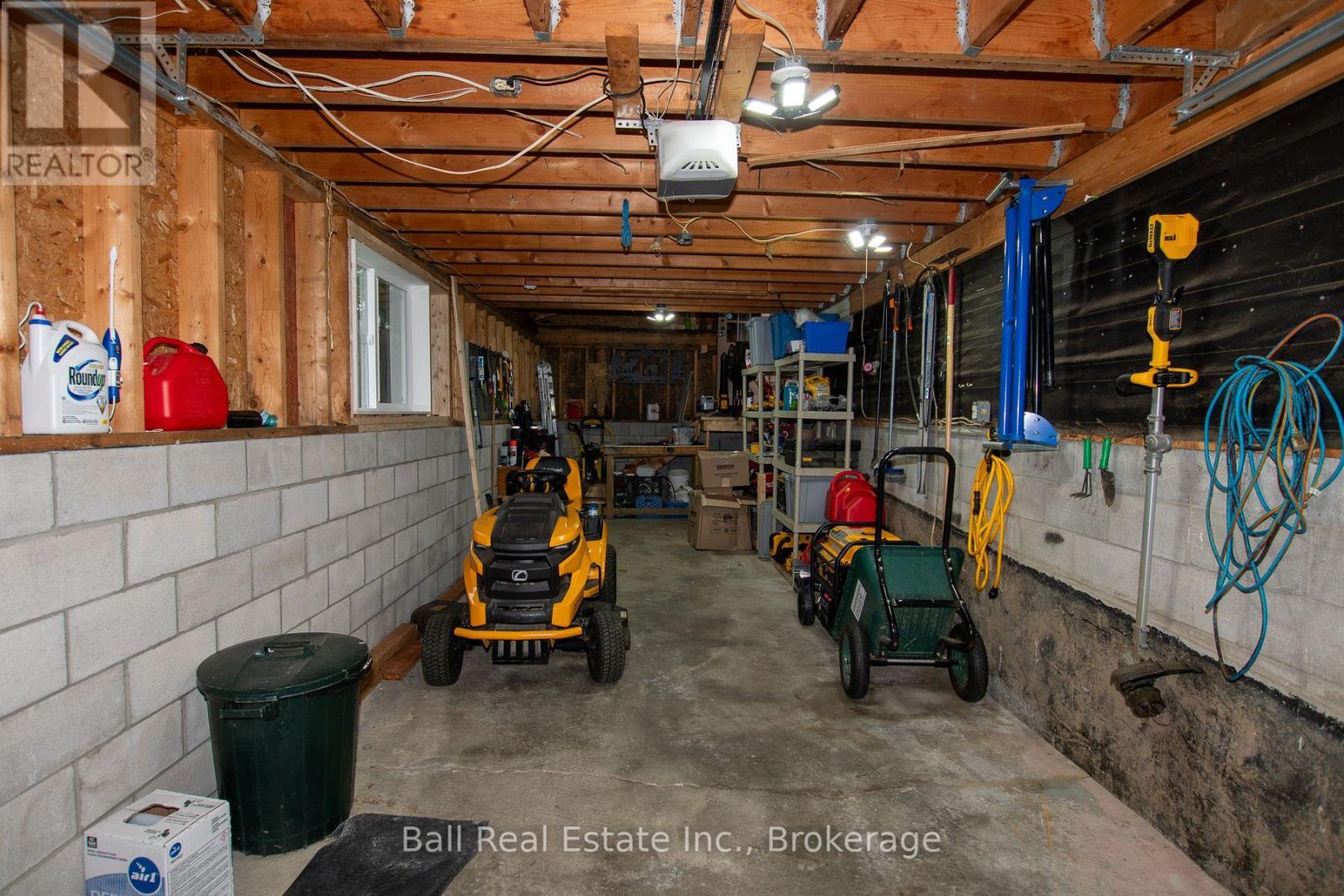 14 THOMAS STREET photo 27