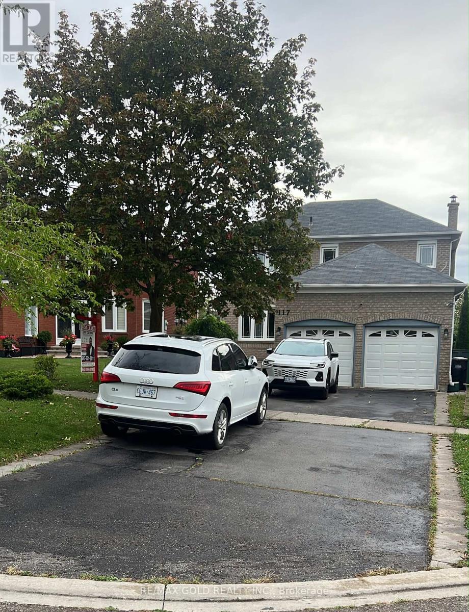 117 Sal Circle, Brampton, Ontario  L6R 1H5 - Photo 1 - W13724482