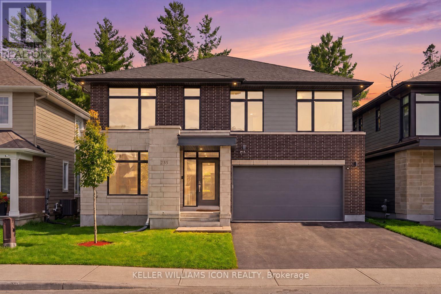 235 Ketchikan Crescent, Ottawa, Ontario