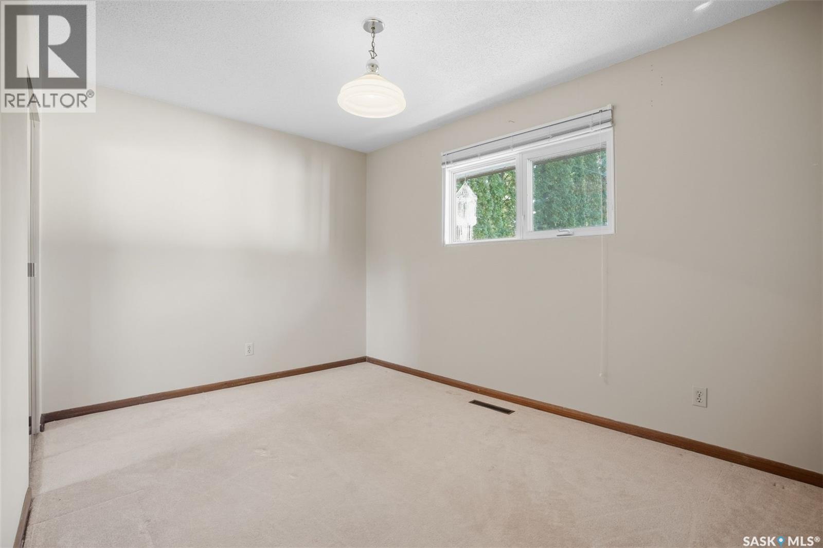 24 Harrison Crescent, Saskatoon, Saskatchewan  S7J 2L1 - Photo 13 - SK048826