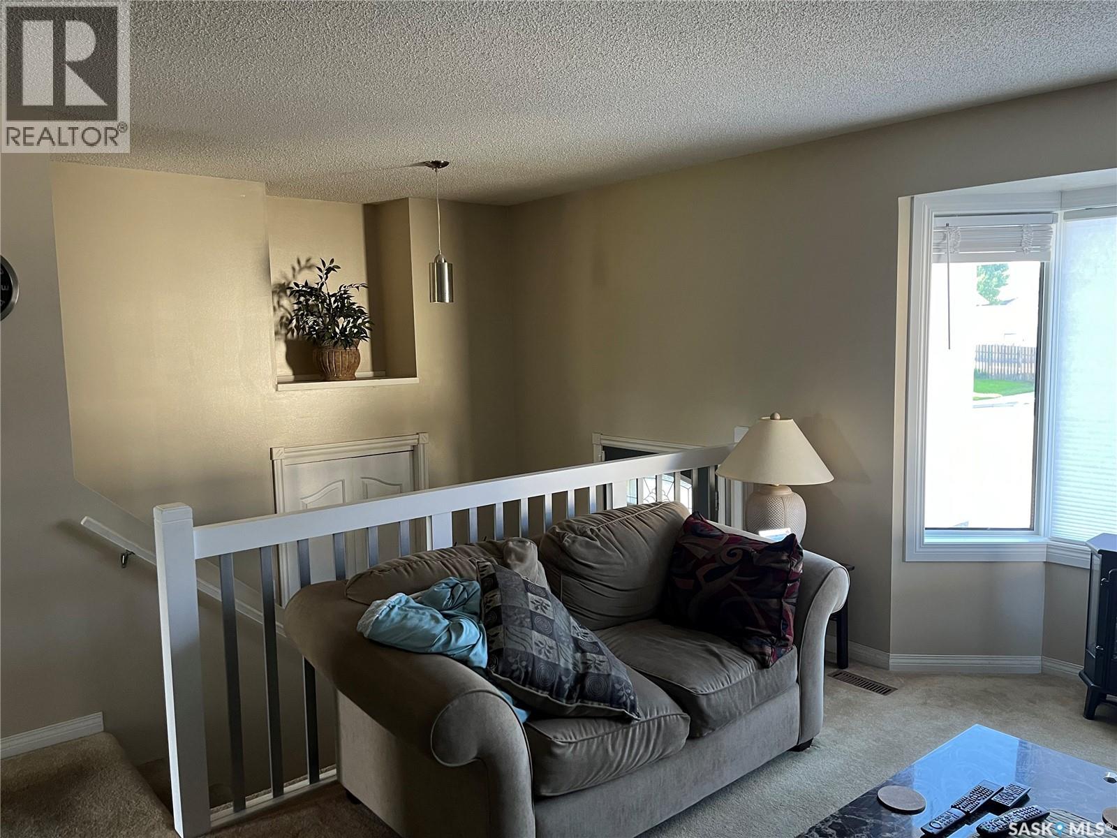 1055 Kenderdine Drive N, Regina, Saskatchewan  S4X 4H5 - Photo 13 - SK048815