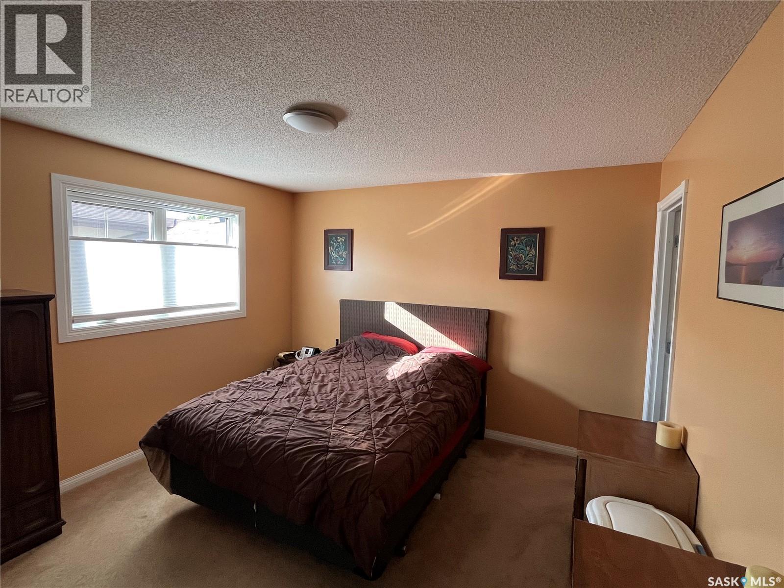1055 Kenderdine Drive N, Regina, Saskatchewan  S4X 4H5 - Photo 18 - SK048815