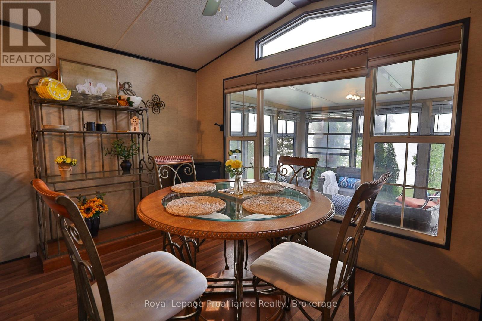 486 Cty Rd 18- 50 Cherry Beach Lane, Prince Edward County, Ontario  K0K 2T0 - Photo 11 - X13801512
