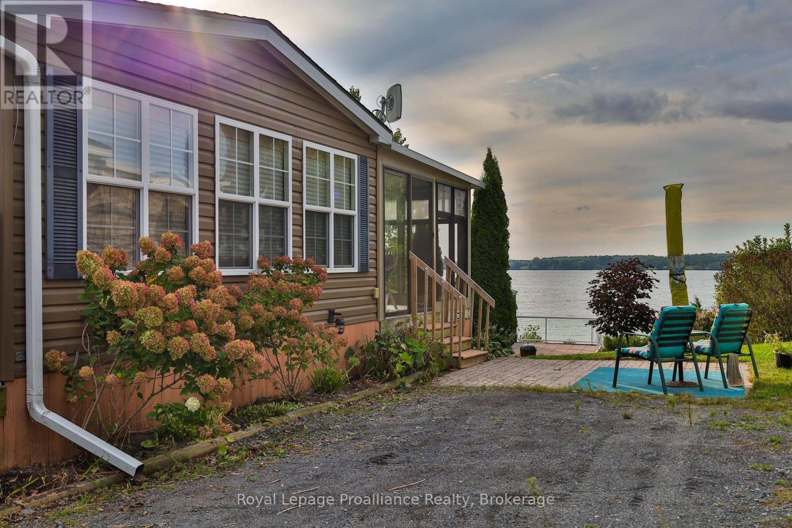 486 Cty Rd 18- 50 Cherry Beach Lane, Prince Edward County, Ontario  K0K 2T0 - Photo 3 - X13801512