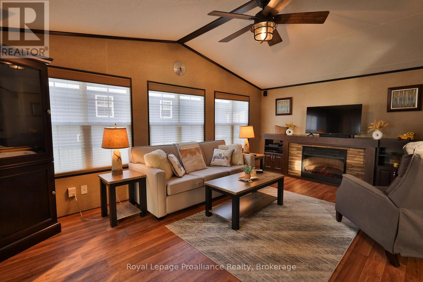 486 Cty Rd 18- 50 Cherry Beach Lane, Prince Edward County, Ontario  K0K 2T0 - Photo 6 - X13801512