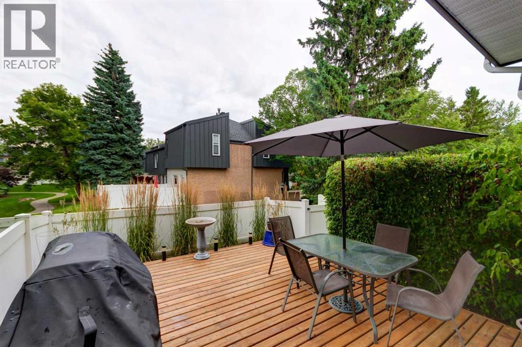 386 Brae Glen Crescent SW, Calgary, Alberta  T2W 1B6 - Photo 26 - A2343218