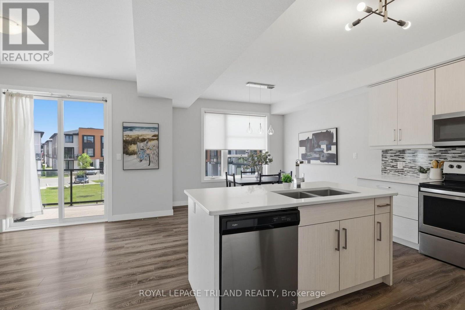 954 West Village Square, London North, Ontario  N6H 0J7 - Photo 14 - X13801354