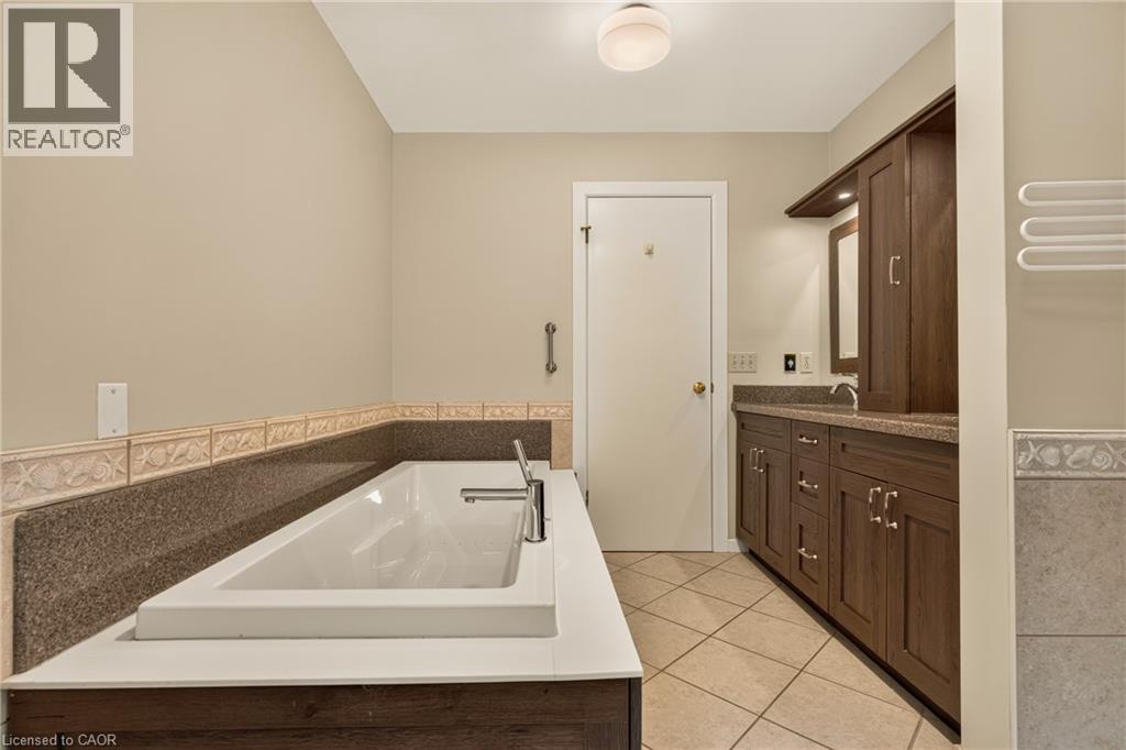 539 Ontario Street, Ancaster, Ontario  L9G 3E1 - Photo 31 - 40864180