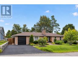 8 DOGWOOD DRIVE, Ottawa, Ontario