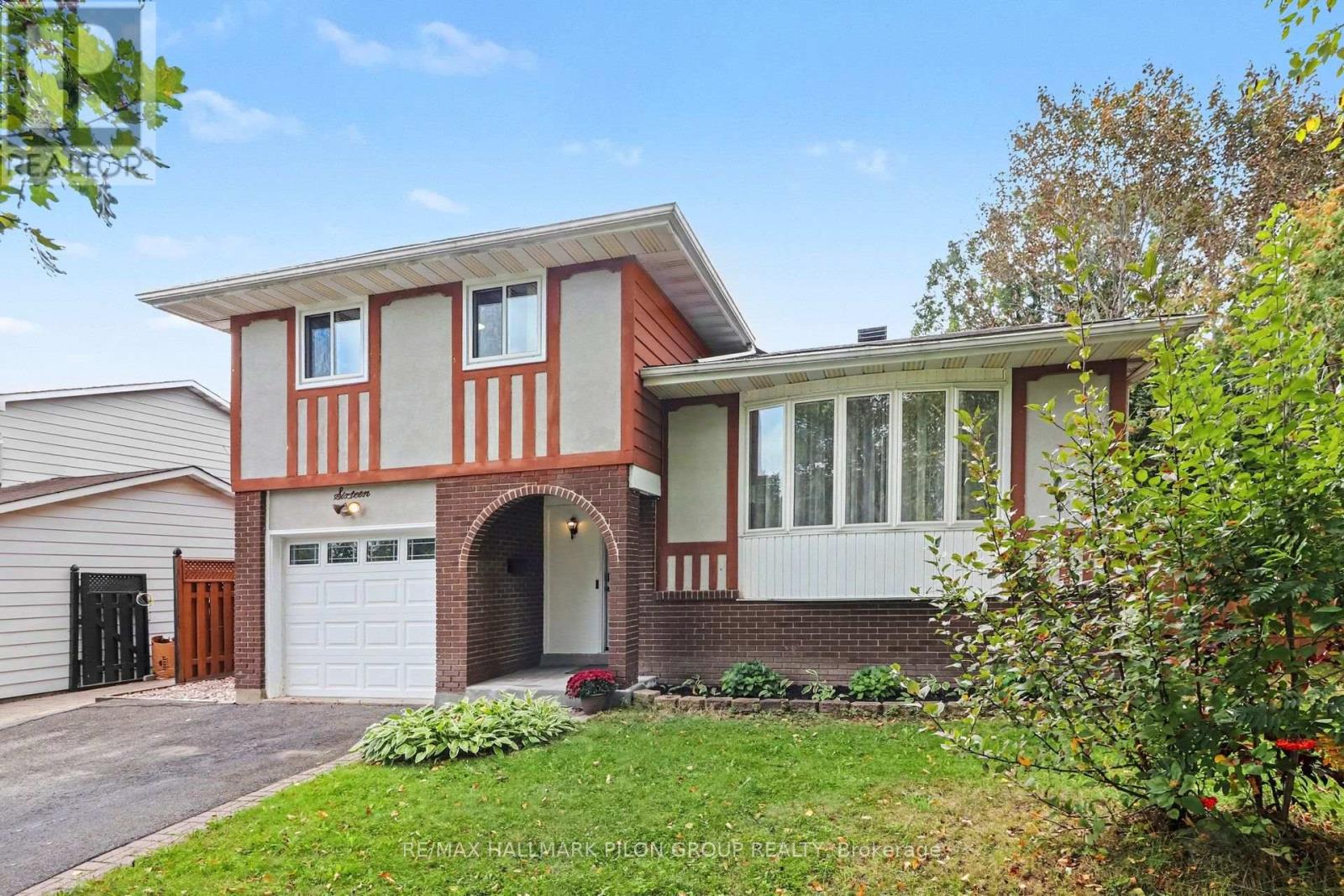 16 EASTPARK DRIVE, Ottawa, Ontario