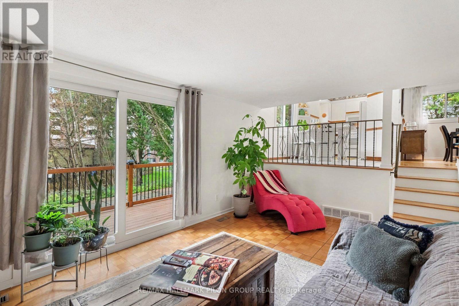 16 Eastpark Drive, Ottawa, Ontario  K1B 3Z8 - Photo 12 - X13801348