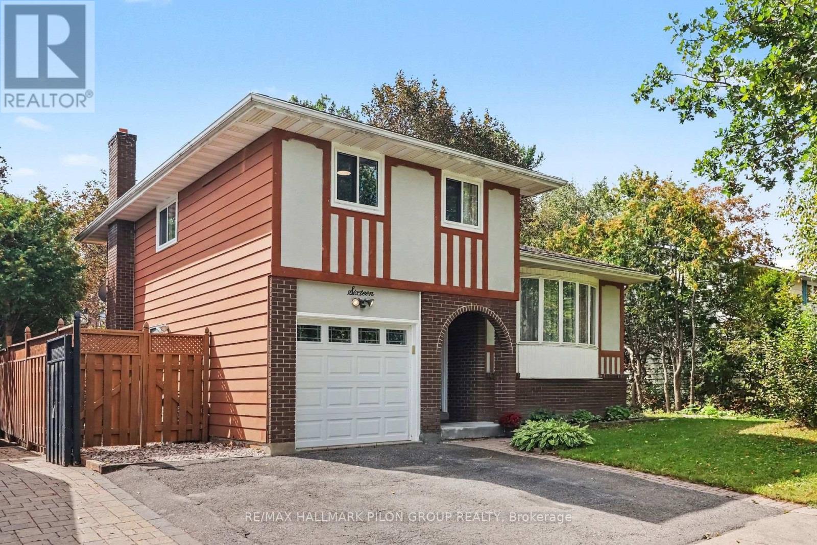 16 Eastpark Drive, Ottawa, Ontario  K1B 3Z8 - Photo 2 - X13801348
