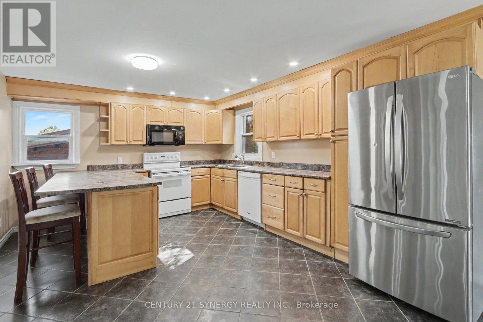 1221 Fairgreen Avenue, Ottawa, Ontario  K4B 1N2 - Photo 7 - X13801442