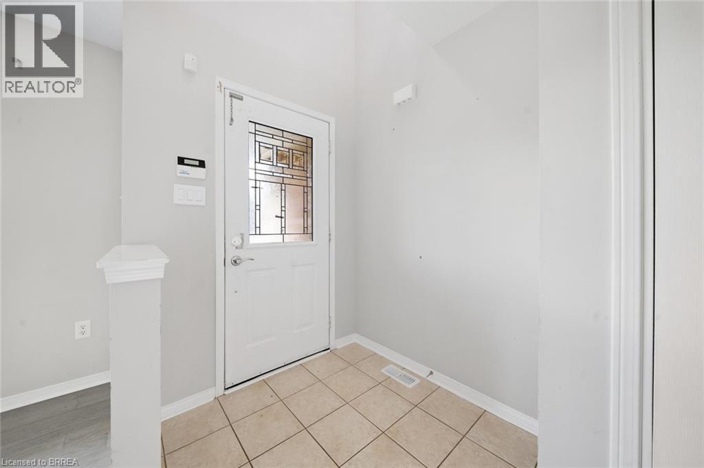 90 Osborn Avenue, Brantford, Ontario  N3T 6R3 - Photo 5 - 40864489
