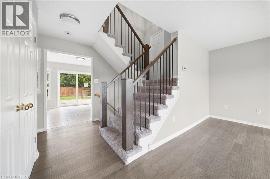 90 Osborn Avenue, Brantford, Ontario  N3T 6R3 - Photo 8 - 40864489