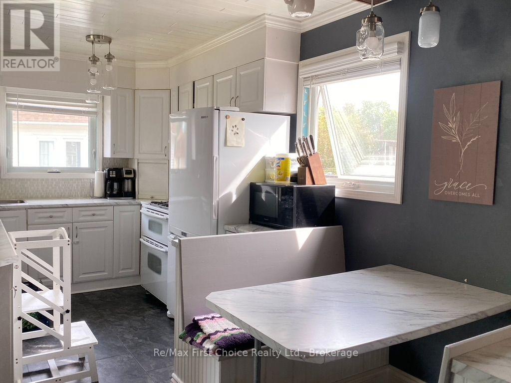 72 Brompton Road, Red Rock, Ontario  P0T 2P0 - Photo 6 - X13801224