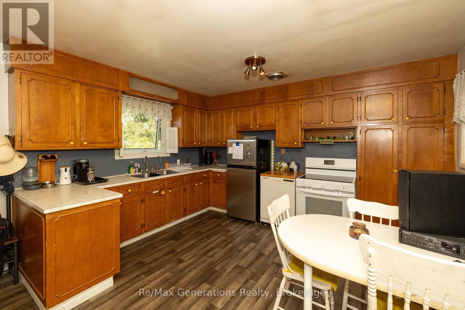 511 Empire Avenue E, Thunder Bay, Ontario  P7E 4S8 - Photo 3 - X13801476