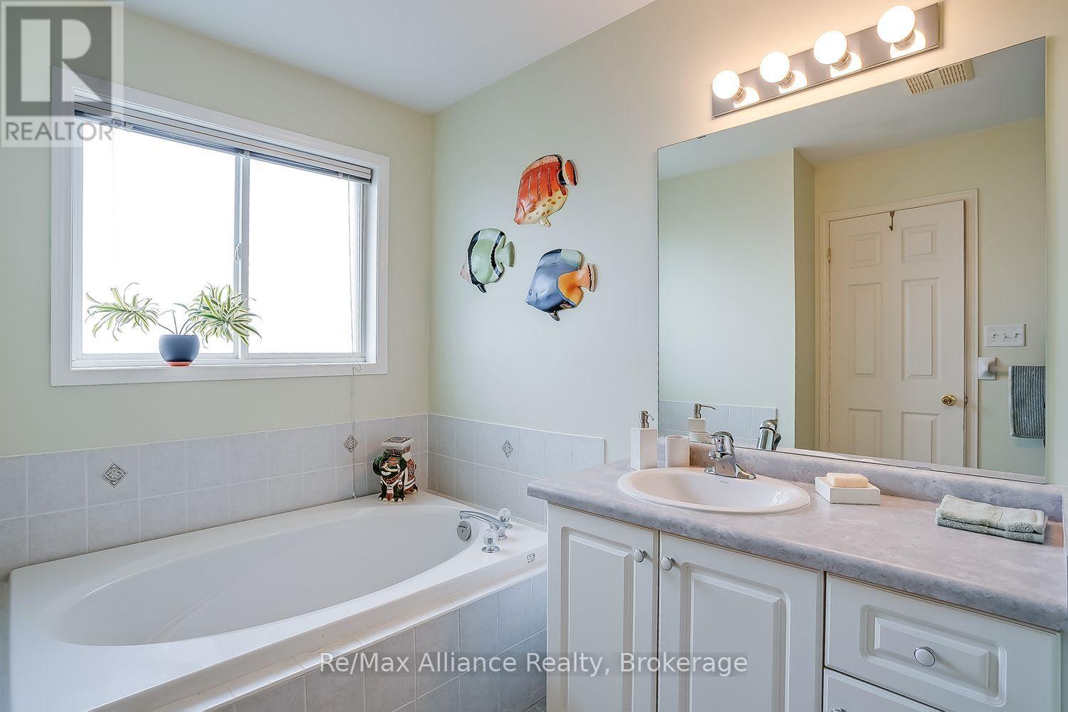 2155 Redstone Crescent, Oakville, Ontario  L6M 5B2 - Photo 22 - W13801438