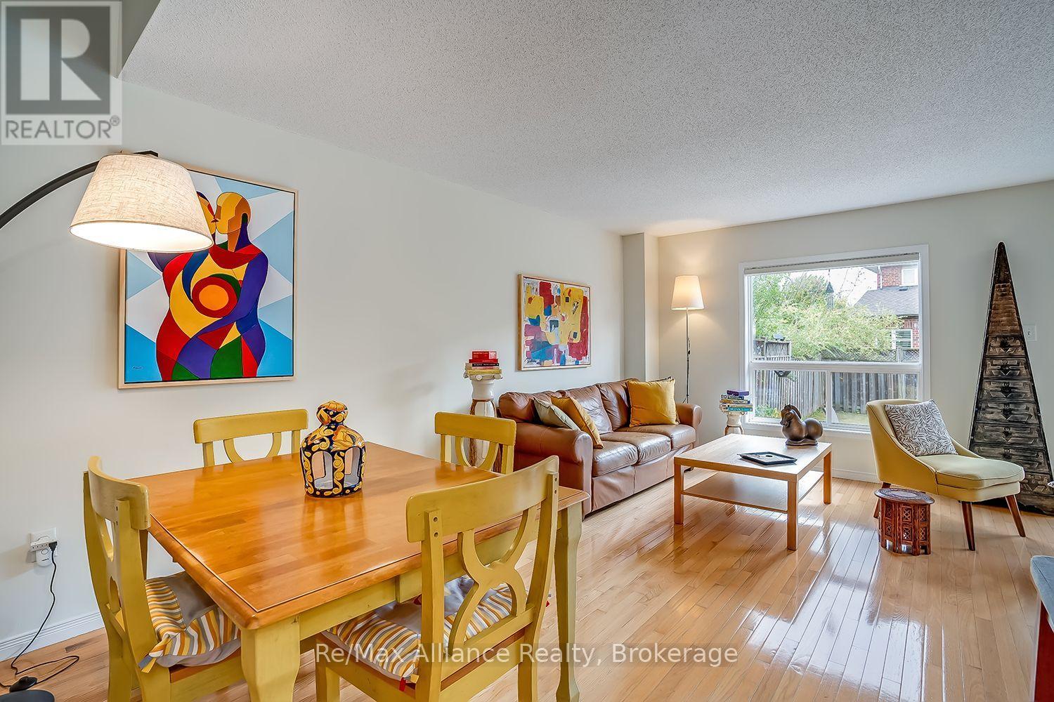 2155 Redstone Crescent, Oakville, Ontario  L6M 5B2 - Photo 7 - W13801438