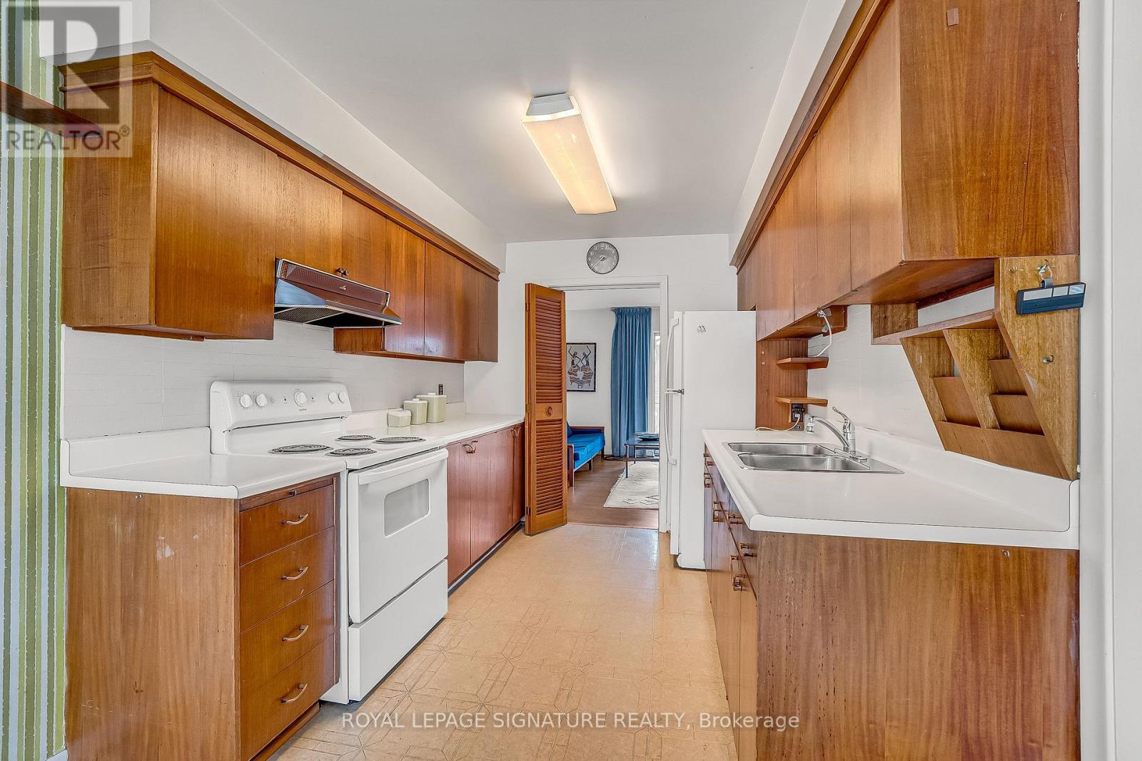 12 Ruden Crescent, Toronto, Ontario  M3A 3H3 - Photo 6 - C13801194
