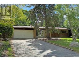 12 RUDEN CRESCENT, Toronto, Ontario