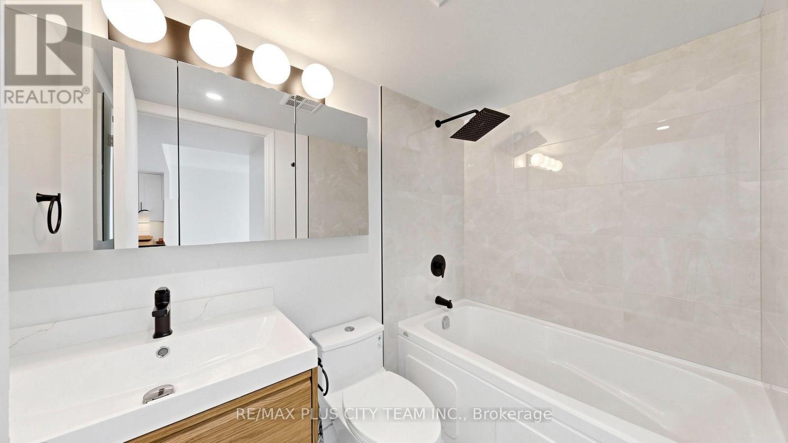 827 - 600 Queens Quay W, Toronto, Ontario  M5V 3M3 - Photo 19 - C13801230