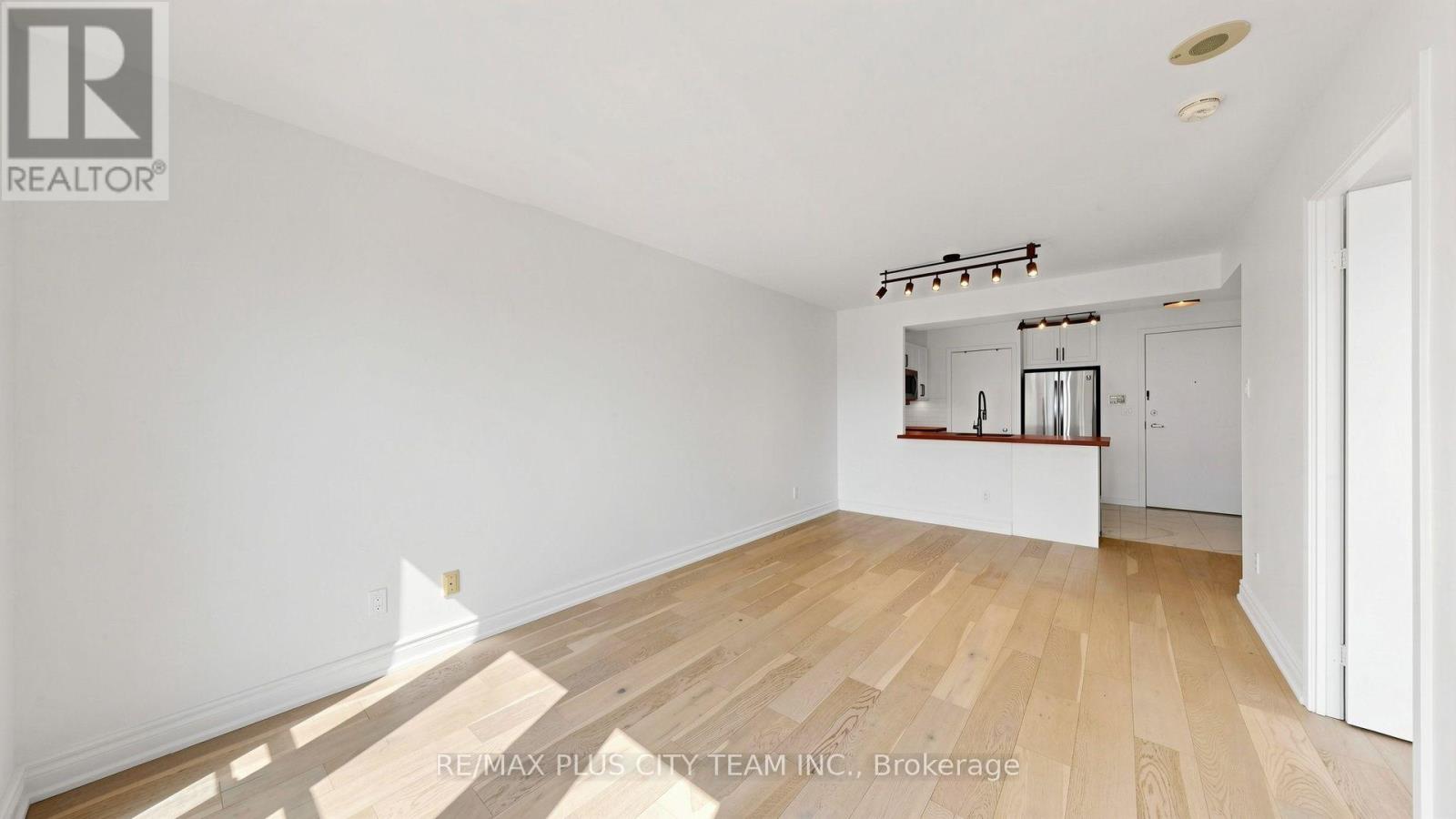 827 - 600 Queens Quay W, Toronto, Ontario  M5V 3M3 - Photo 8 - C13801230