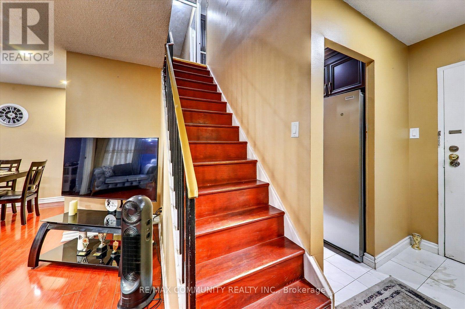 1067 - 100 Mornelle Court, Toronto, Ontario  M1E 4X2 - Photo 12 - E13801176